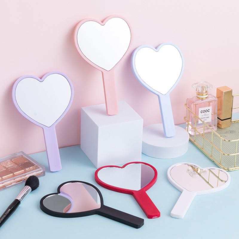 Love-Reflect Heart-Shaped Handy Mirror